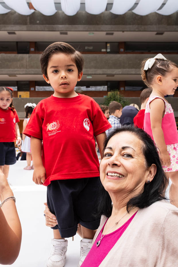 Ir a la Siguiente Foto