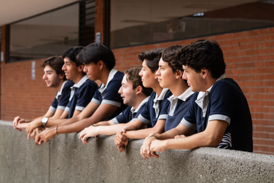 Ir a la Siguiente Foto