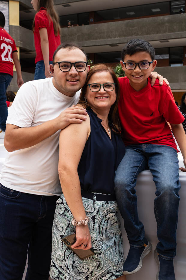 Ir a la Siguiente Foto