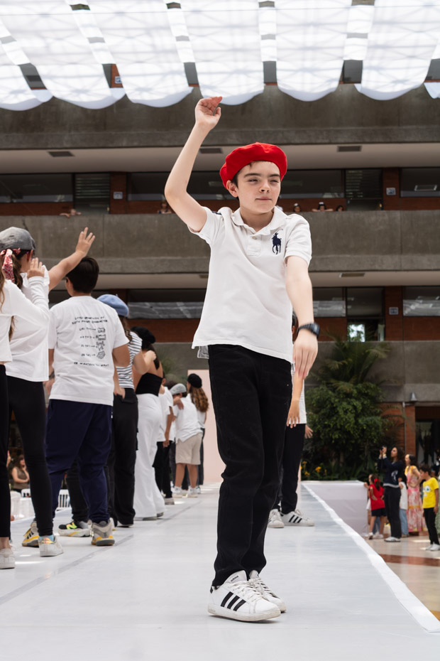 Ir a la Siguiente Foto