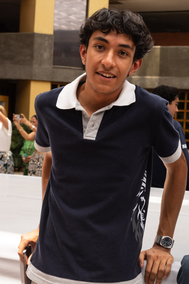 Ir a la Siguiente Foto