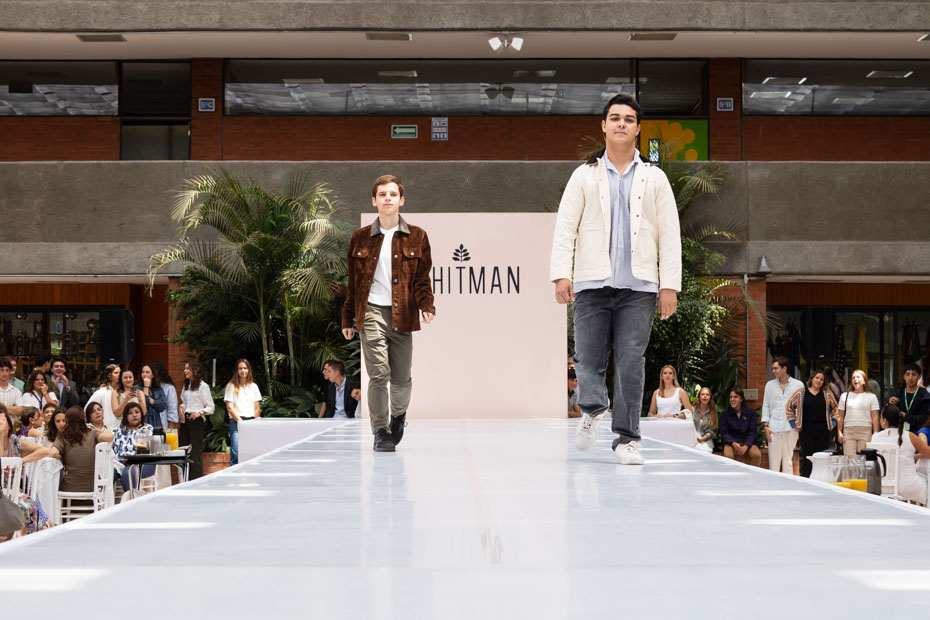 Ir a la Siguiente Foto