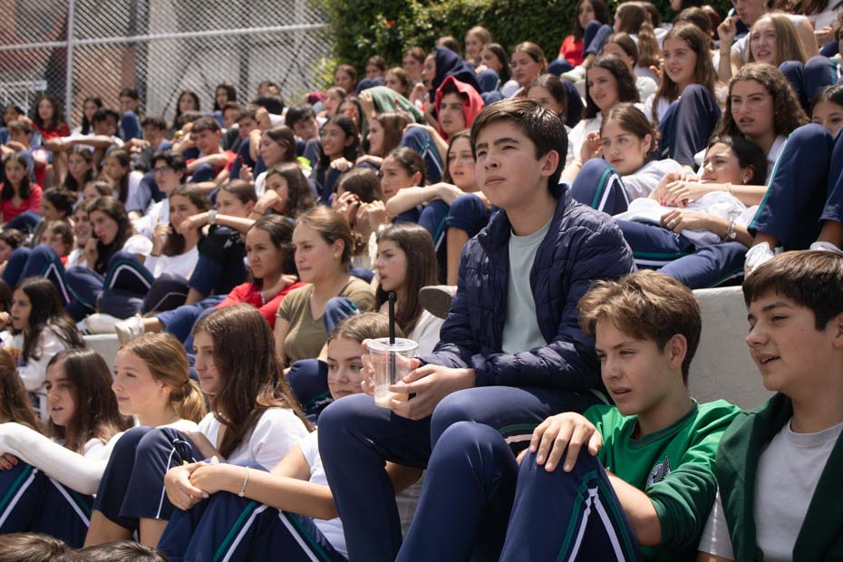 Ir a la Siguiente Foto