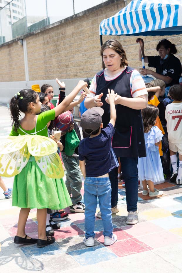 Ir a la Siguiente Foto