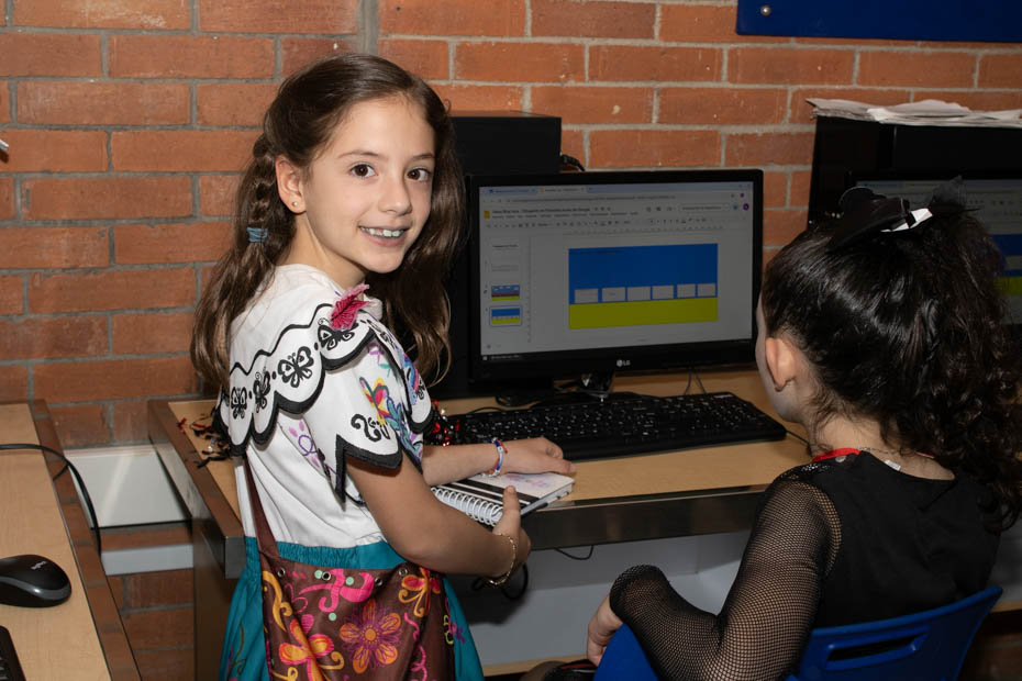 Ir a la Siguiente Foto