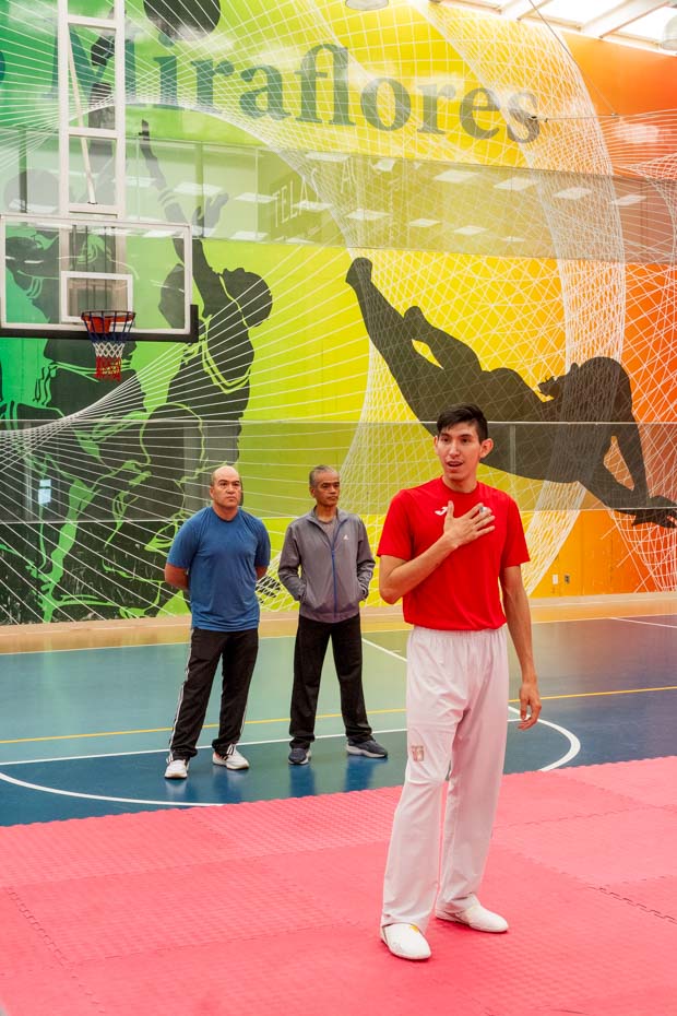 Ir a la Siguiente Foto