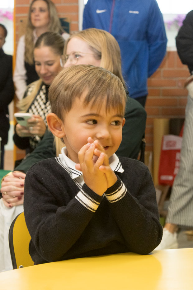 Ir a la Siguiente Foto