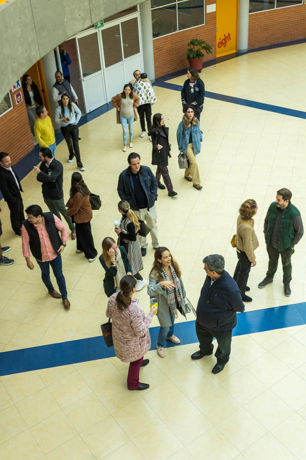 Ir a la Siguiente Foto