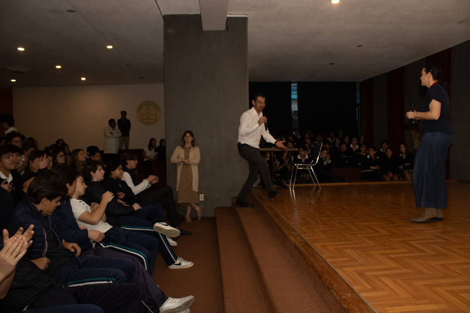 Ir a la Siguiente Foto