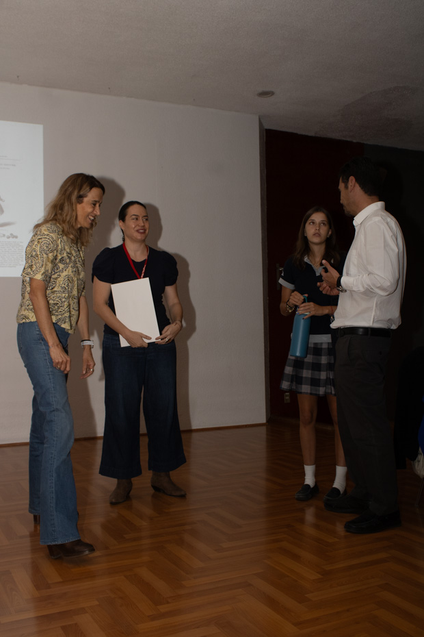 Ir a la Siguiente Foto