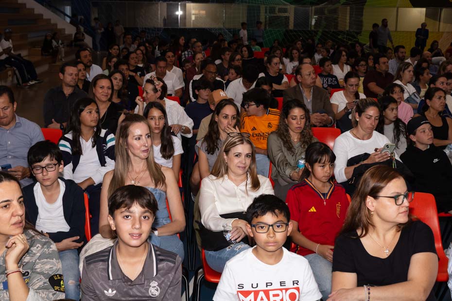 Ir a la Siguiente Foto