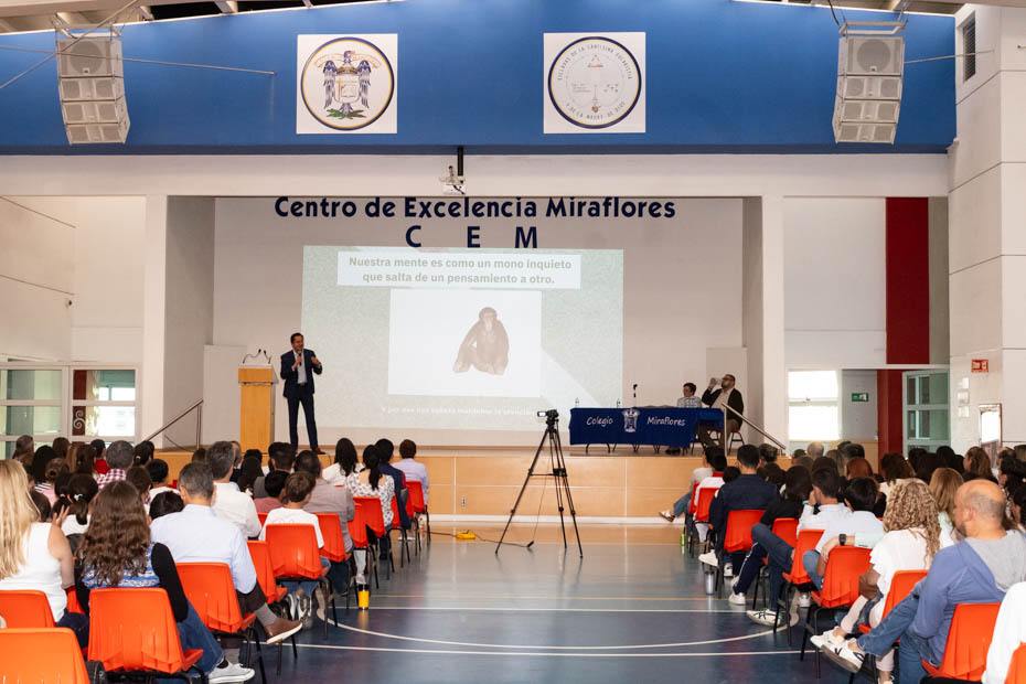 Ir a la Siguiente Foto