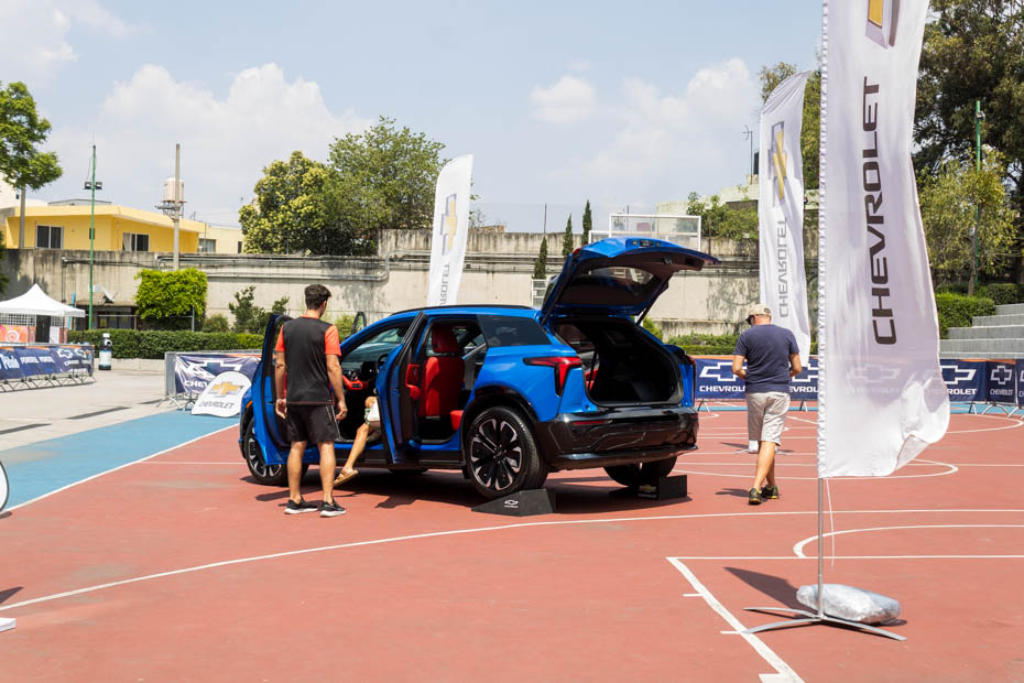 Ir a la Siguiente Foto