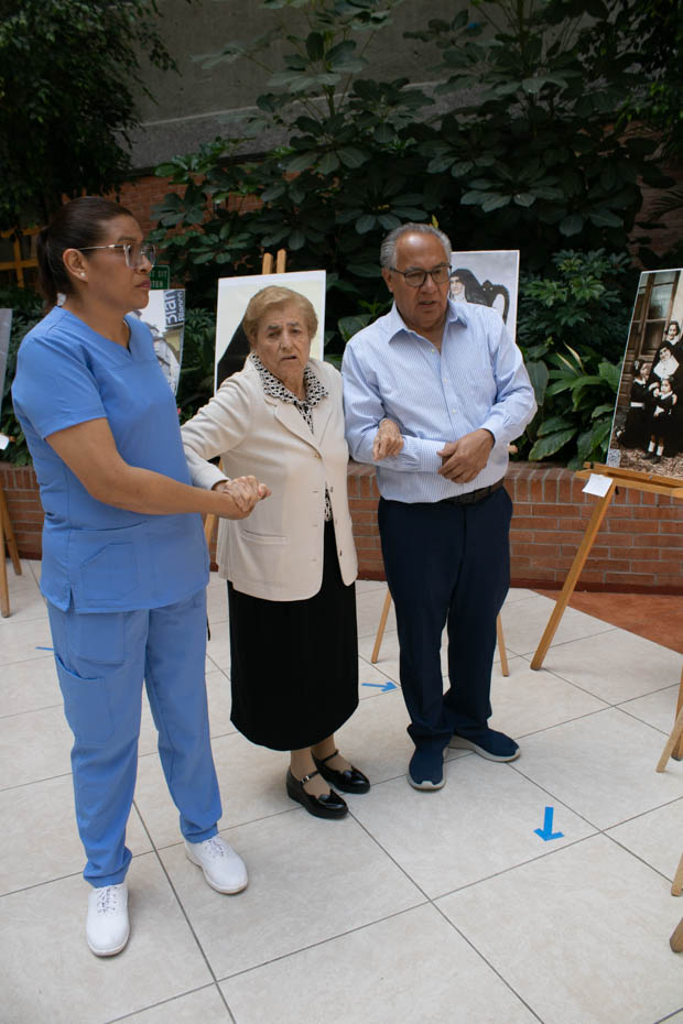 Ir a la Siguiente Foto
