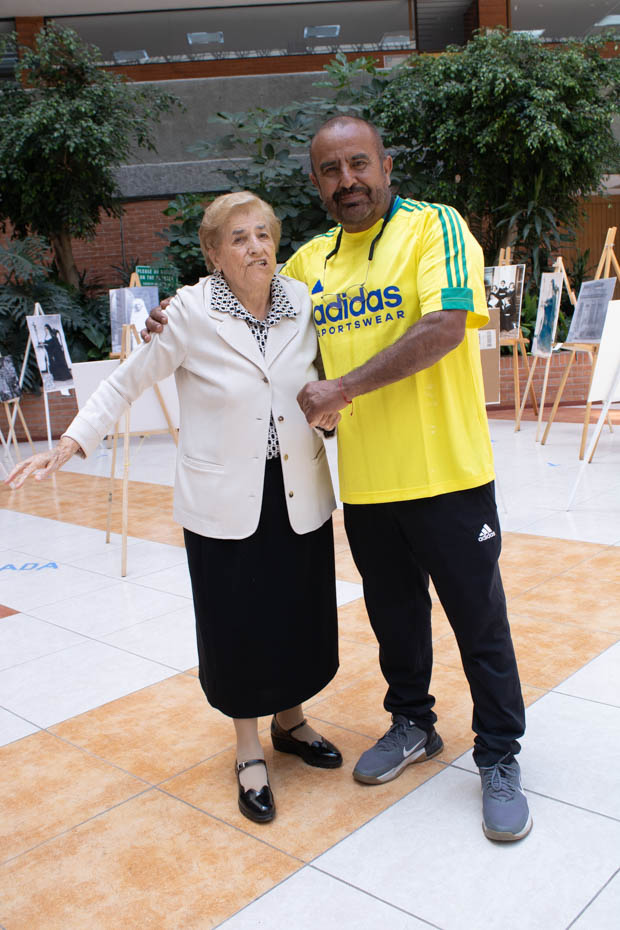 Ir a la Siguiente Foto