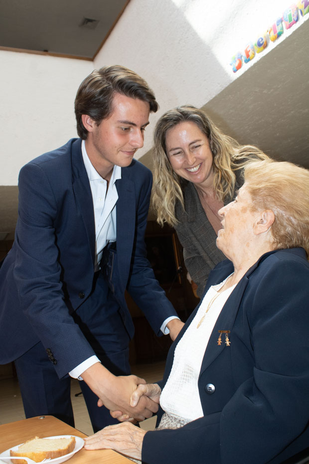 Ir a la Siguiente Foto
