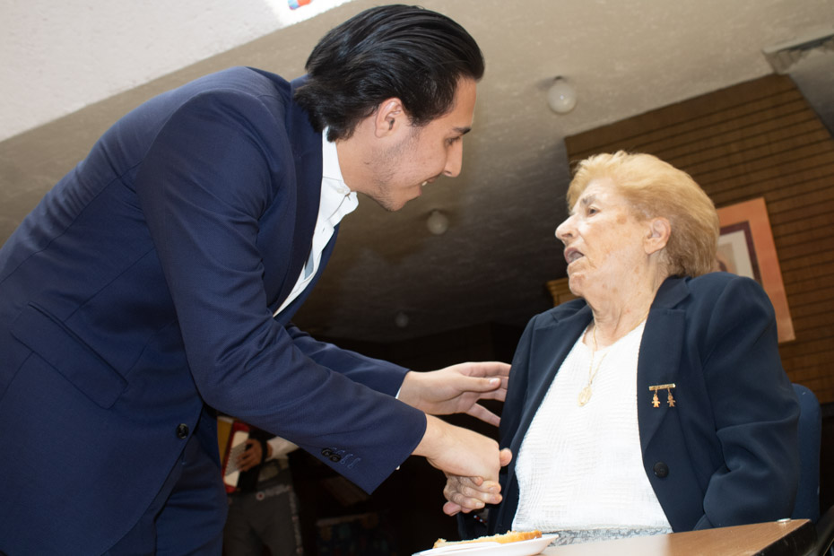 Ir a la Siguiente Foto