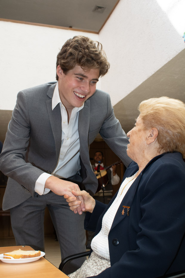 Ir a la Siguiente Foto
