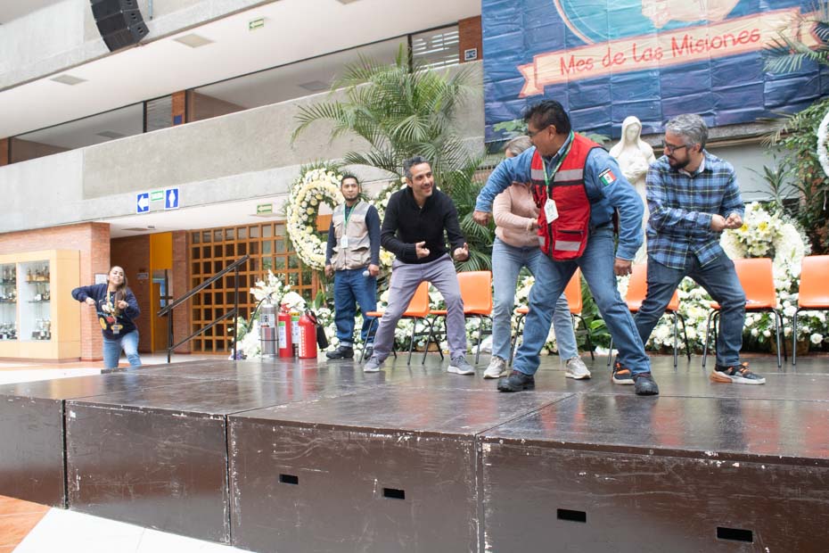 Ir a la Siguiente Foto