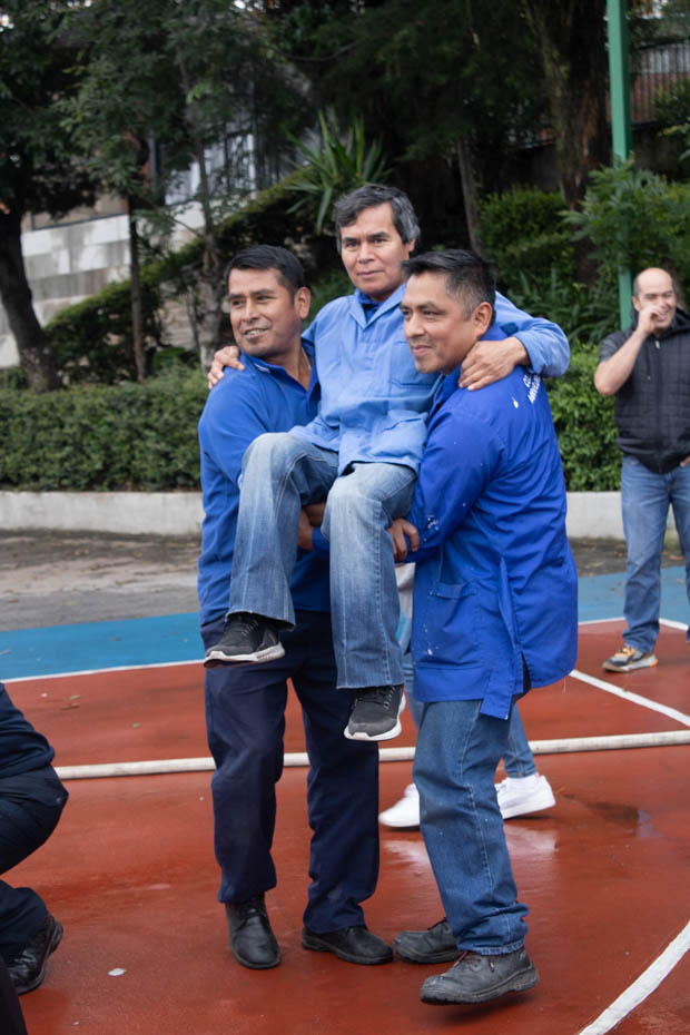 Ir a la Siguiente Foto