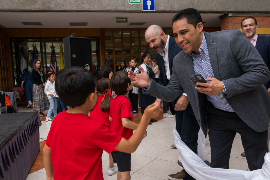 Ir a la Siguiente Foto