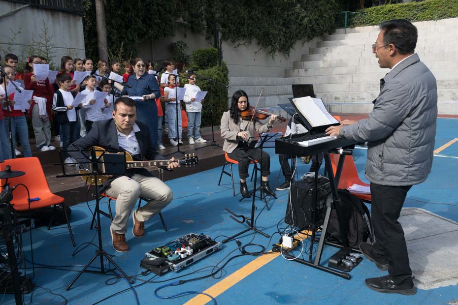 Ir a la Siguiente Foto