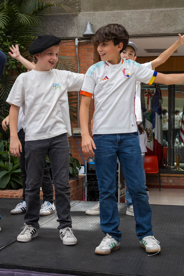 Ir a la Siguiente Foto