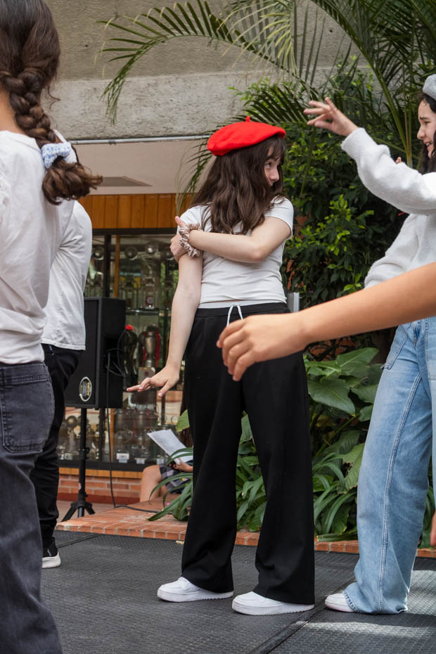 Ir a la Siguiente Foto