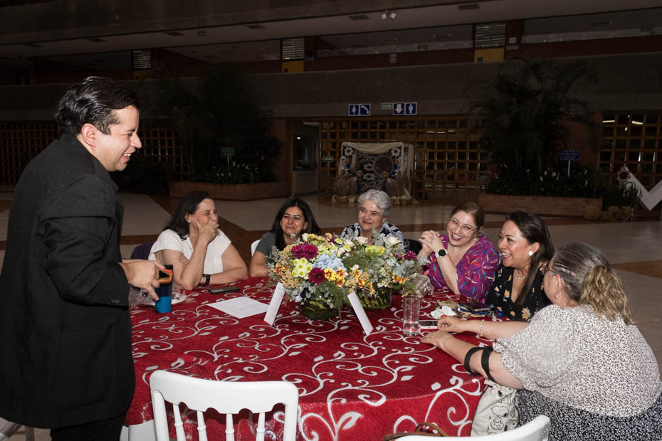 Ir a la Siguiente Foto