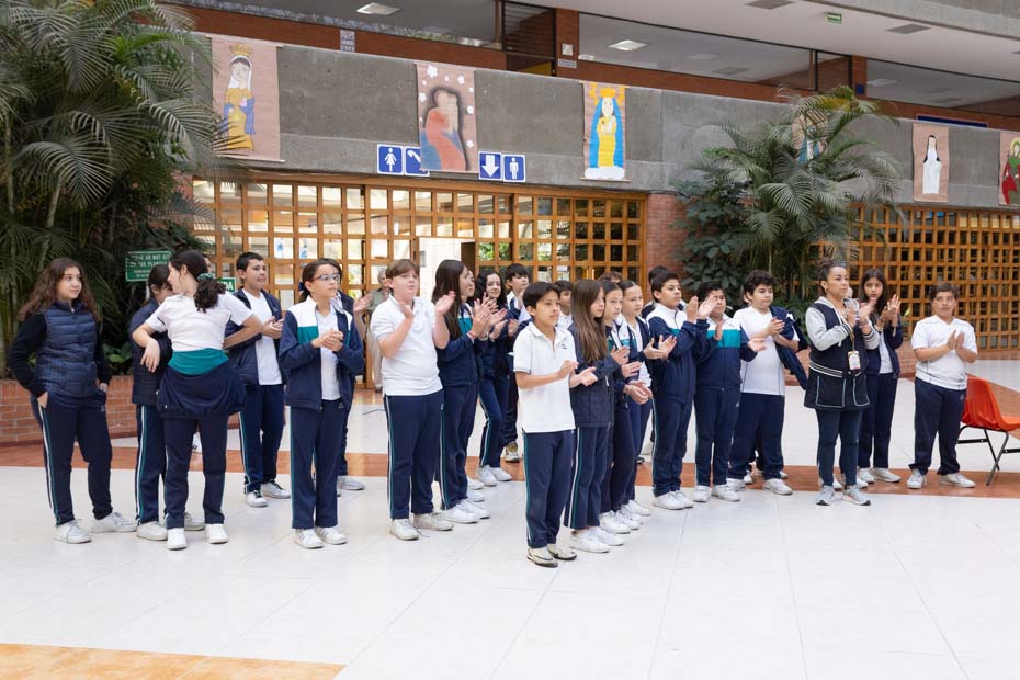 Ir a la Siguiente Foto