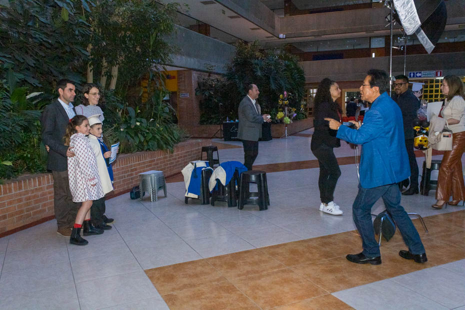 Ir a la Siguiente Foto