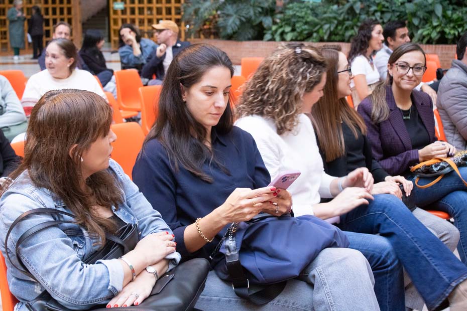 Ir a la Siguiente Foto