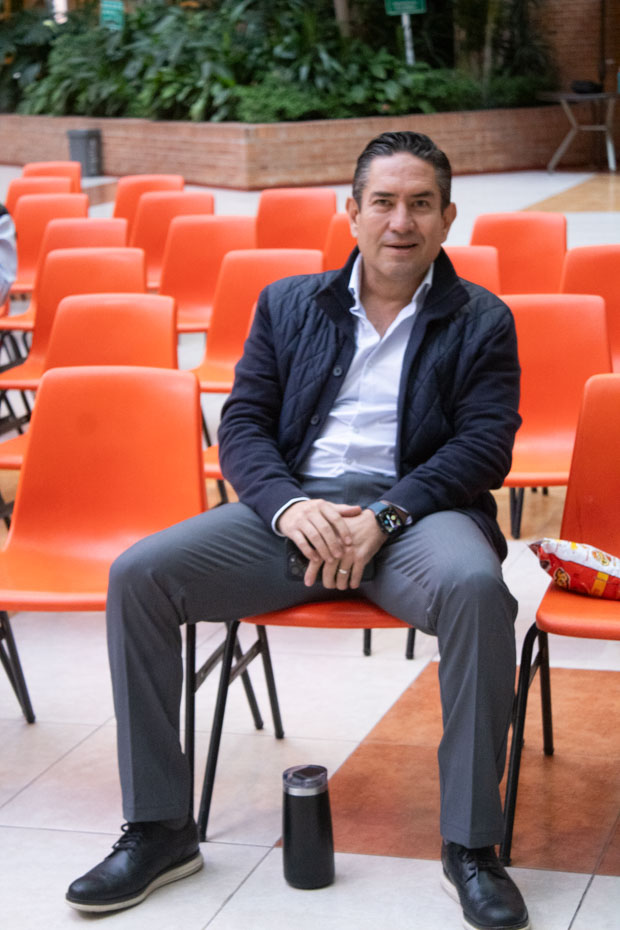 Ir a la Siguiente Foto