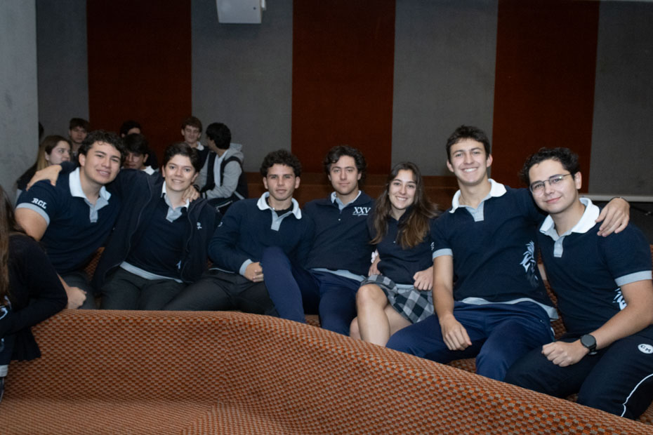 Ir a la Siguiente Foto