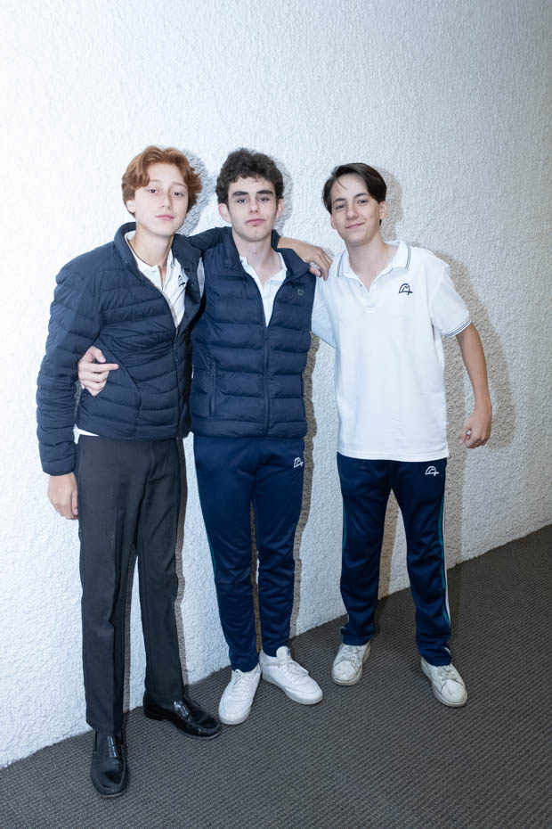 Ir a la Siguiente Foto