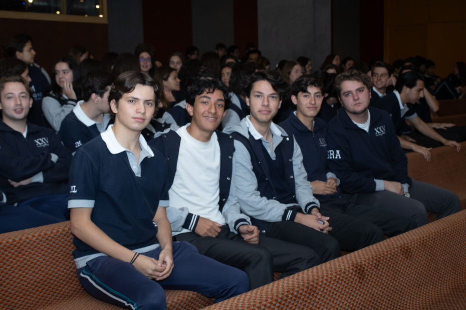 Ir a la Siguiente Foto