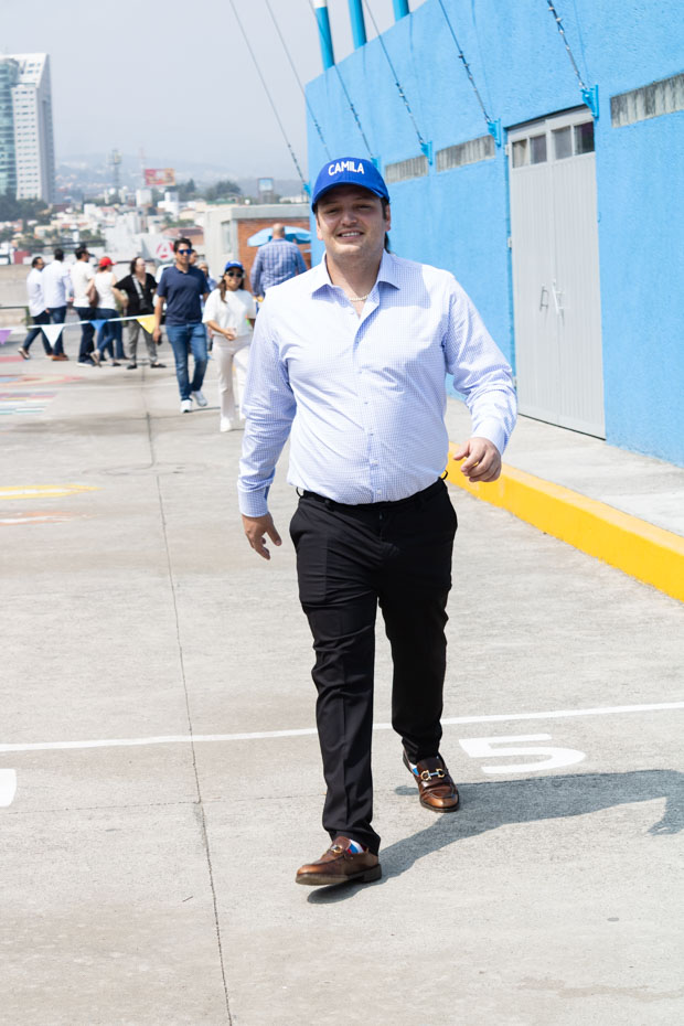 Ir a la Siguiente Foto