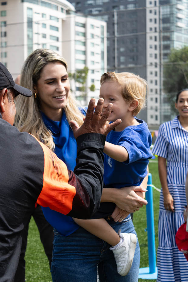 Ir a la Siguiente Foto