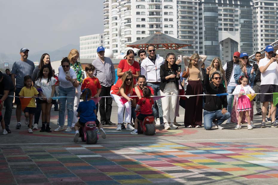 Ir a la Siguiente Foto