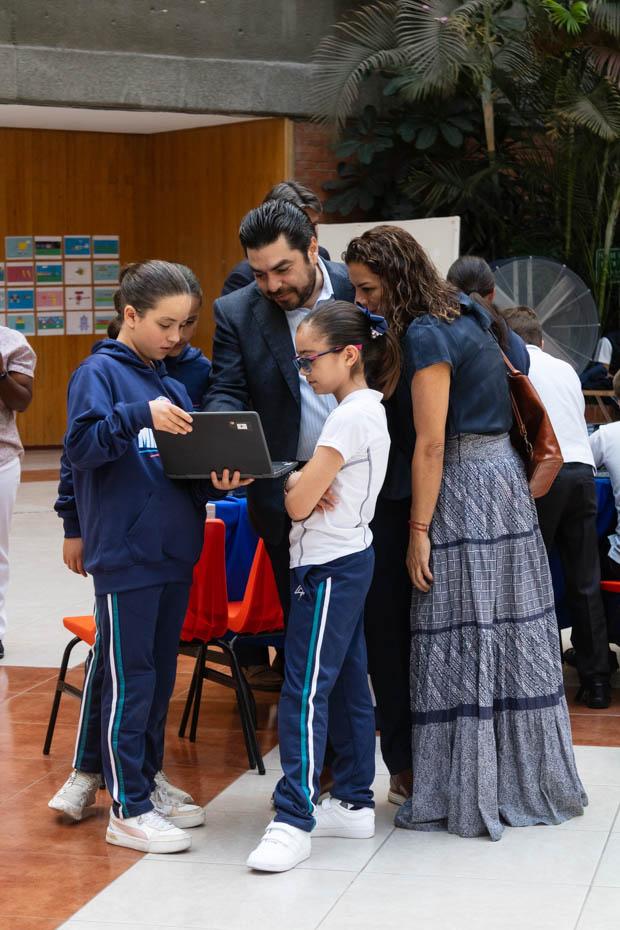 Ir a la Siguiente Foto