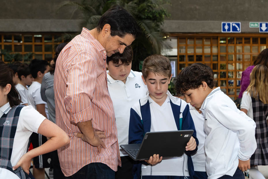 Ir a la Siguiente Foto