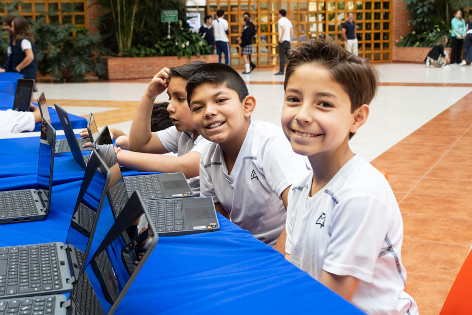 Ir a la Siguiente Foto