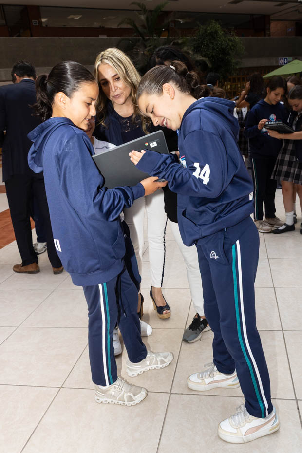 Ir a la Siguiente Foto