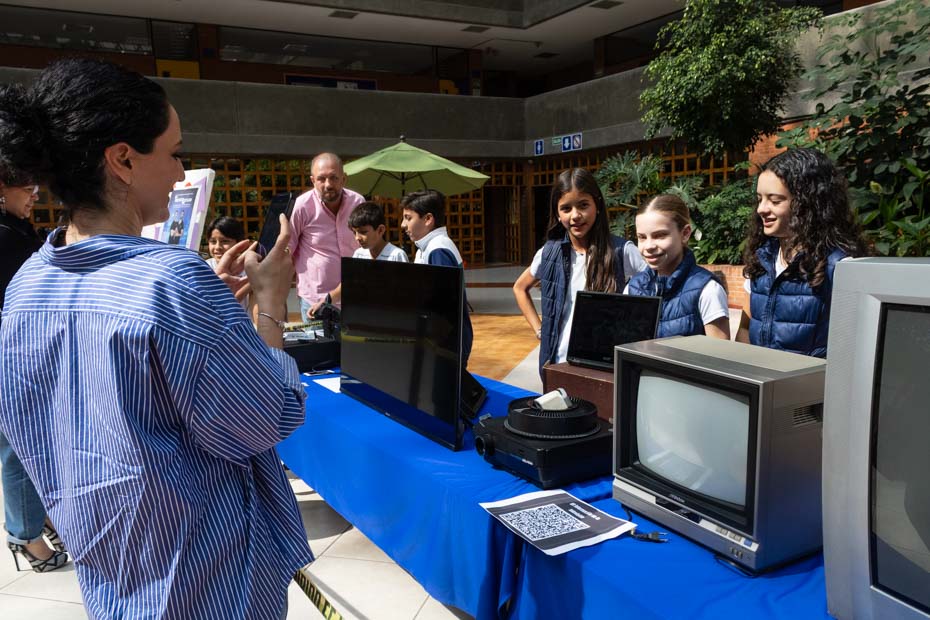 Ir a la Siguiente Foto