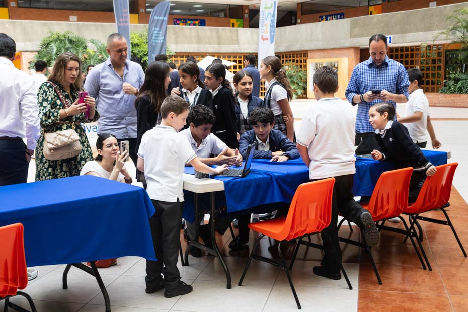 Ir a la Siguiente Foto