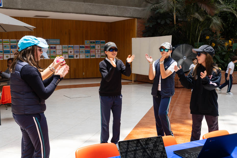 Ir a la Siguiente Foto