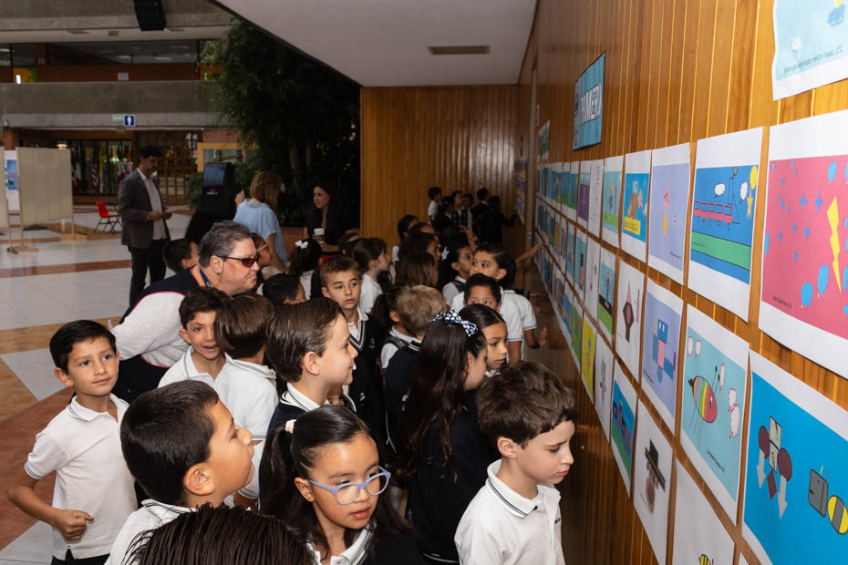 Ir a la Siguiente Foto