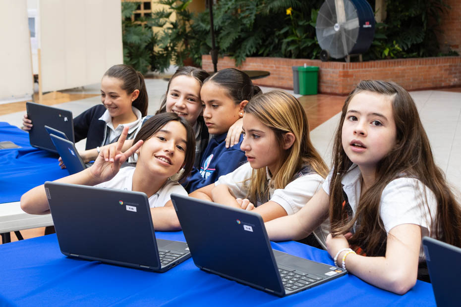 Ir a la Siguiente Foto