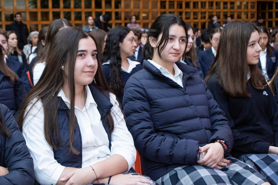 Ir a la Siguiente Foto