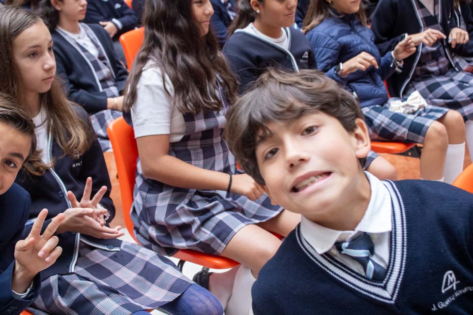 Ir a la Siguiente Foto